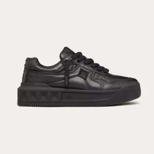 Valentino Unisex ONE STUD XL Nappa Leather Low-Top Sneaker-Black
